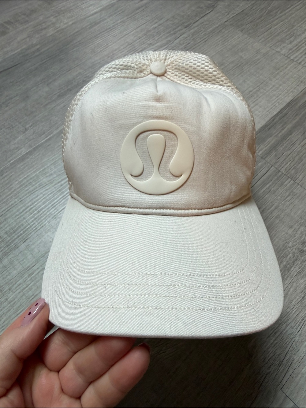 lululemon athletica Cream Mesh-Back Logo Cap